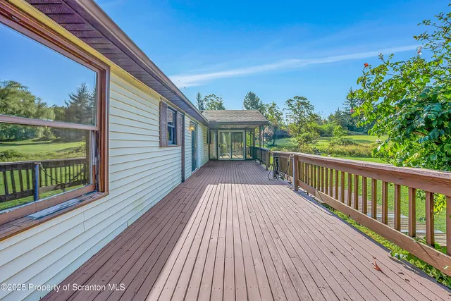 $429,900 | 9119 Valley View Drive, Clarks Summit, PA 18411