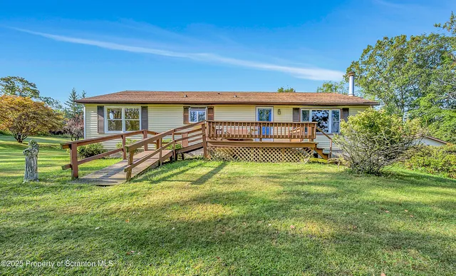 $429,900 | 9119 Valley View Drive, Clarks Summit, PA 18411