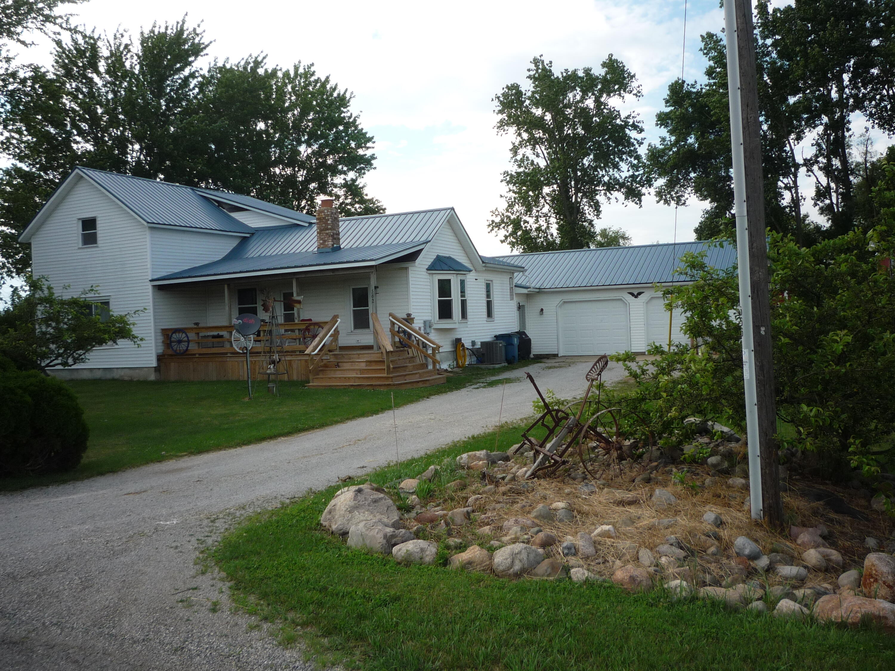 562 Kosmerick Road Bronson, MI 49028 - Photo 1 of 40 P1070085