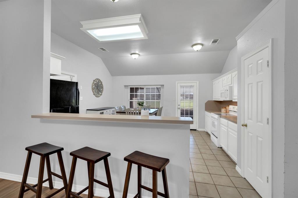 205 Alesha Road Red Oak, TX 75154 - Photo 7 of 38