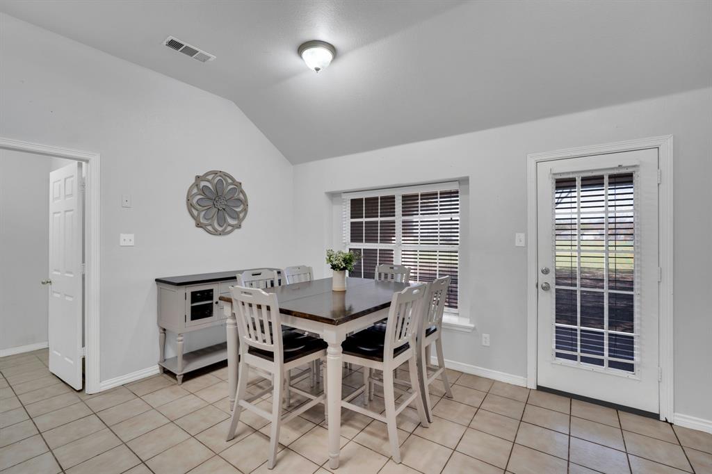 205 Alesha Road Red Oak, TX 75154 - Photo 9 of 38