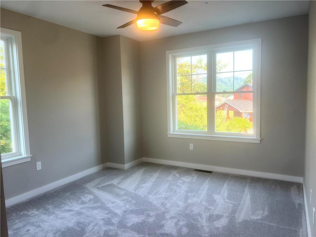 107 Locust Ridge Drive Pittsburgh, PA 15209 - Photo 12 of 44 Gallery Image 12