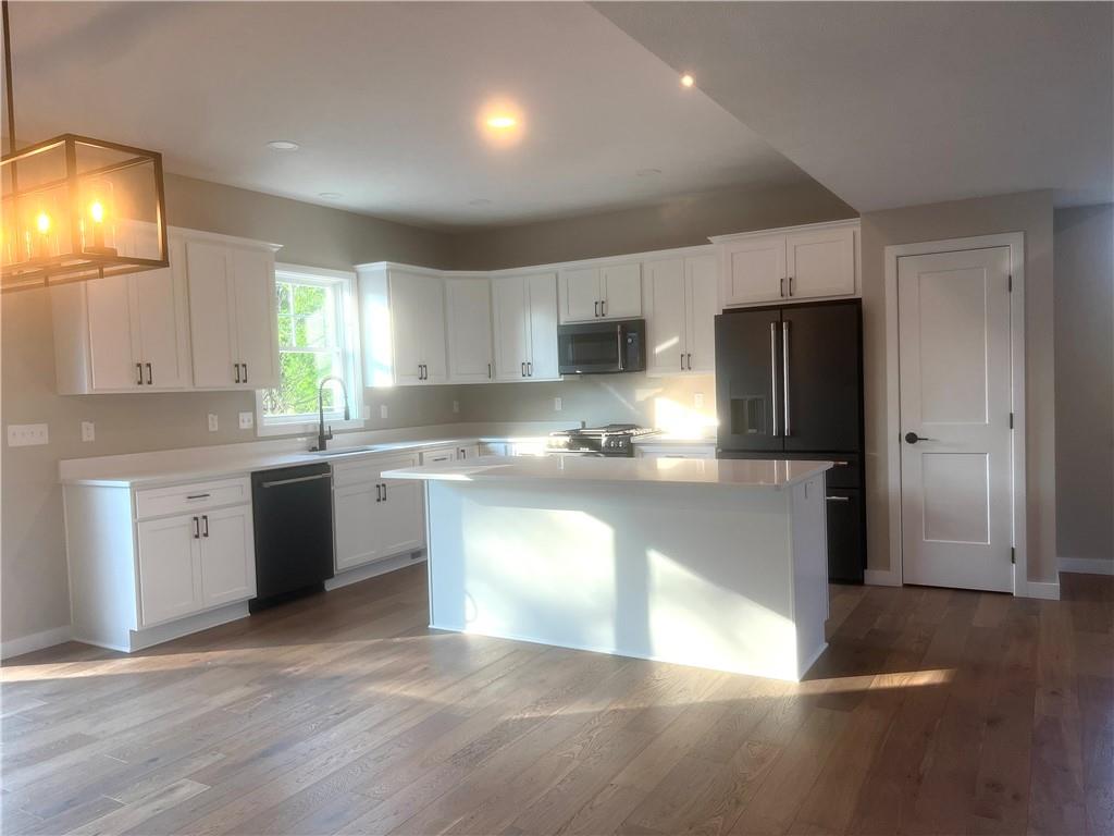 107 Locust Ridge Drive Pittsburgh, PA 15209 - Photo 4 of 44 Gallery Image 4