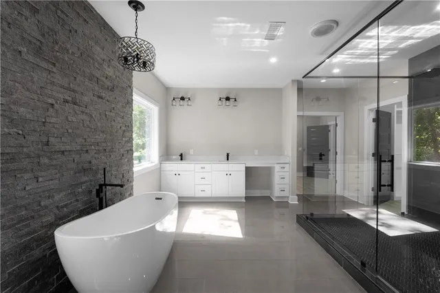 $4,000 | 1331 Diamond Avenue Southeast, Atlanta, GA 30316