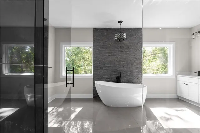 $4,000 | 1331 Diamond Avenue Southeast, Atlanta, GA 30316