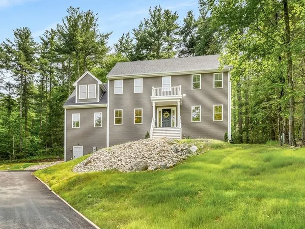 $949,900 | 374 Brandy Brow Road, Haverhill, MA 01830