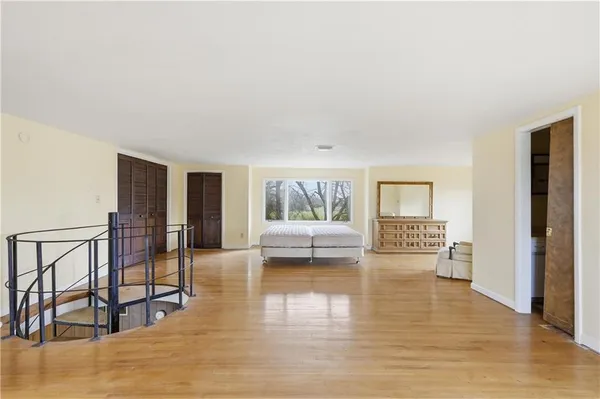 $350,000 | 1074 South 240th Street, Pittsburg, KS 66762