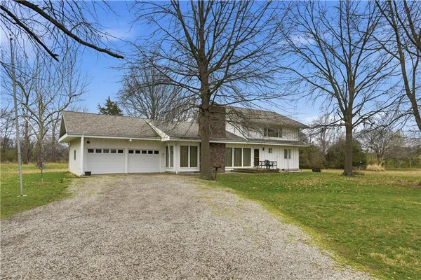 $350,000 | 1074 South 240th Street, Pittsburg, KS 66762