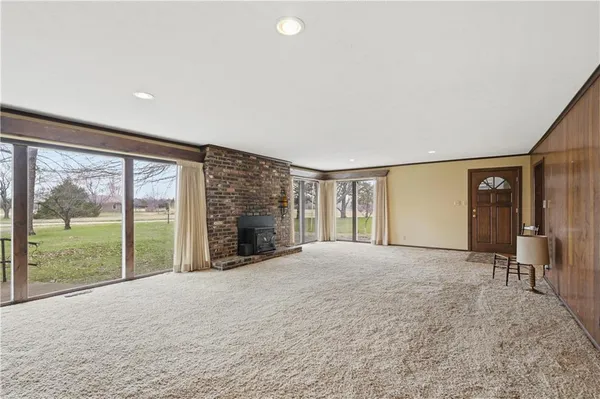 $350,000 | 1074 South 240th Street, Pittsburg, KS 66762