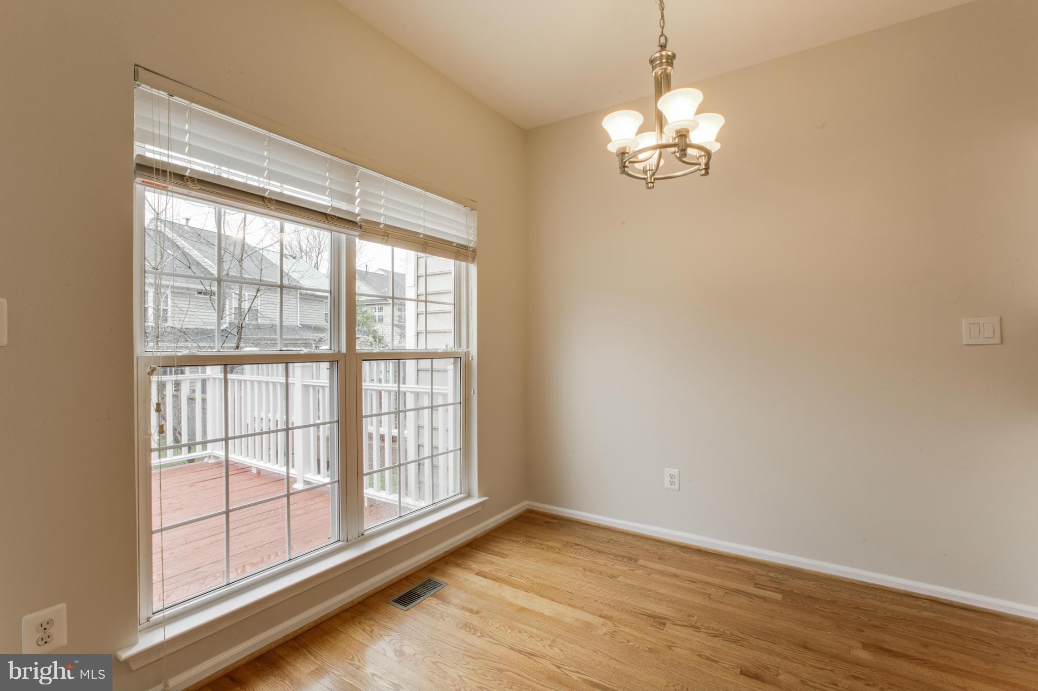 11469 Heritage Commons Way Reston, VA 20194 - Photo 8 of 29 Breakfast Nook