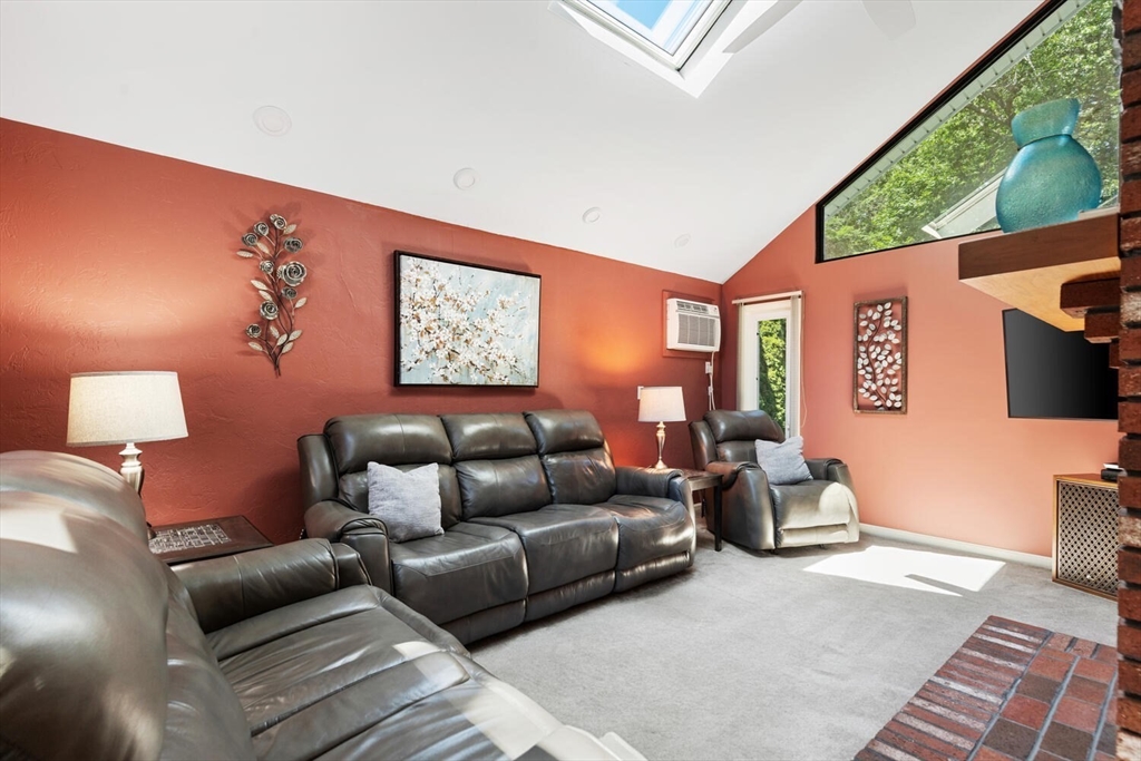 29 Stillman Road Lynnfield, MA 01940 - Photo 14 of 40 Gallery Image 14