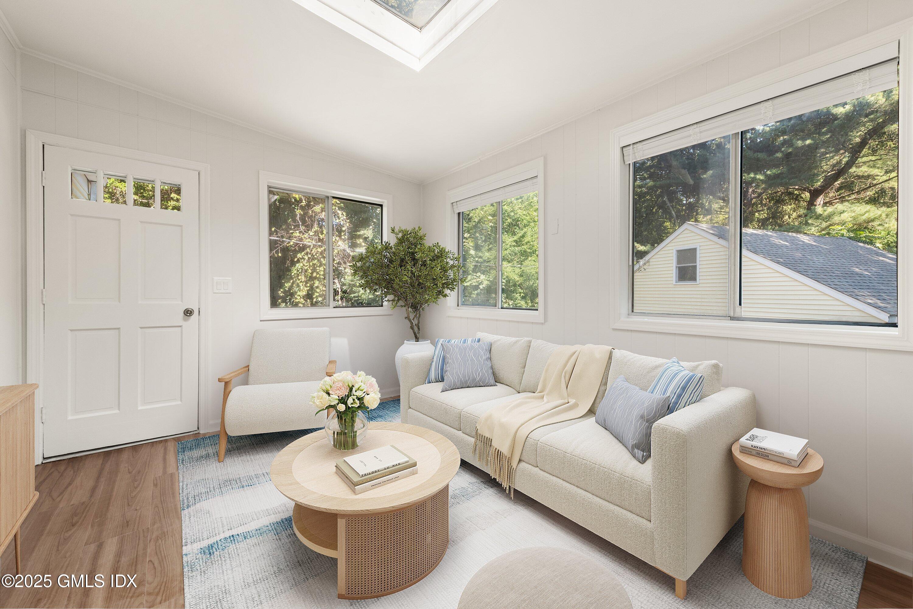 48 Meyer Place Riverside, CT 06878 - Photo 15 of 23 057-48MeyerPlace-Greenwich-CT-06878-SMAL