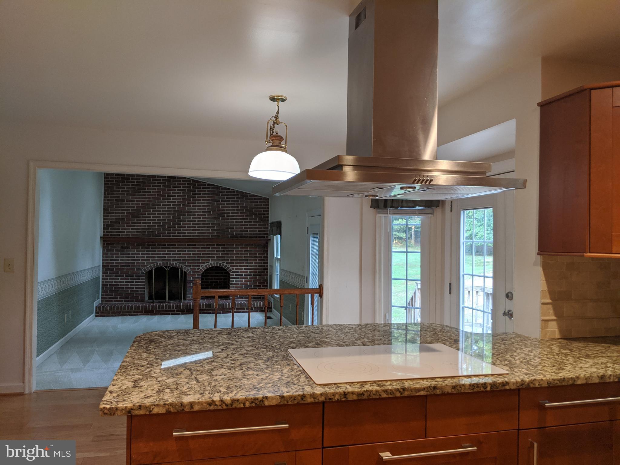 3591 Lions Field Road Triangle, VA 22172 - Photo 3 of 15 Gallery Image 3