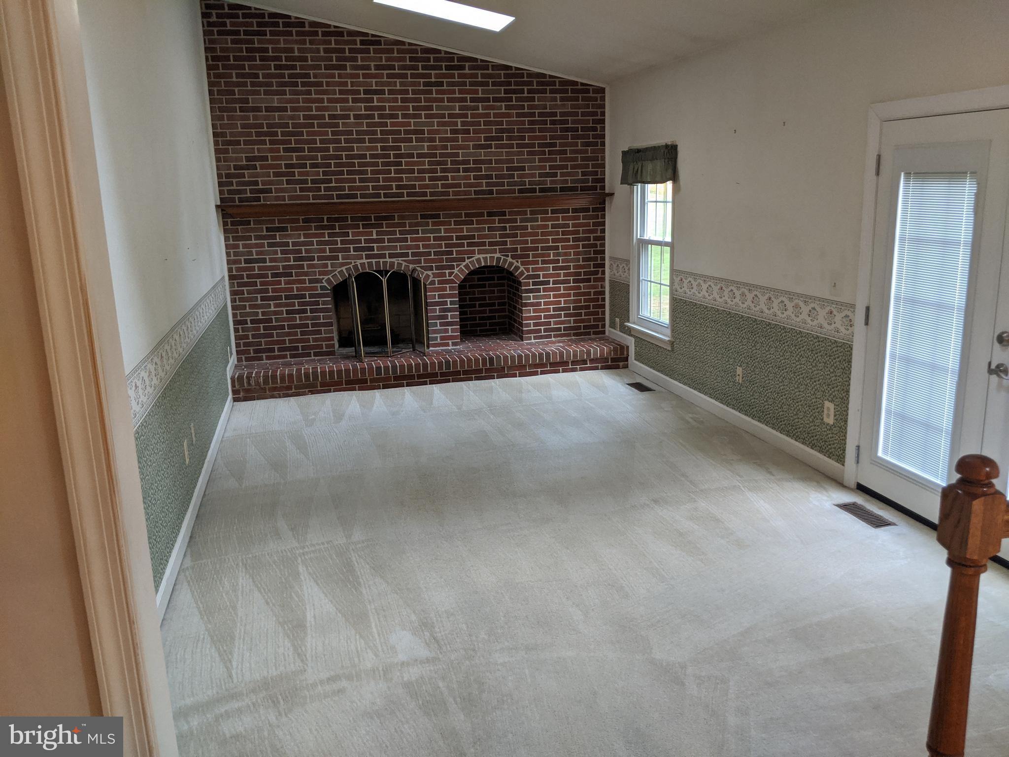 3591 Lions Field Road Triangle, VA 22172 - Photo 5 of 15 Gallery Image 5