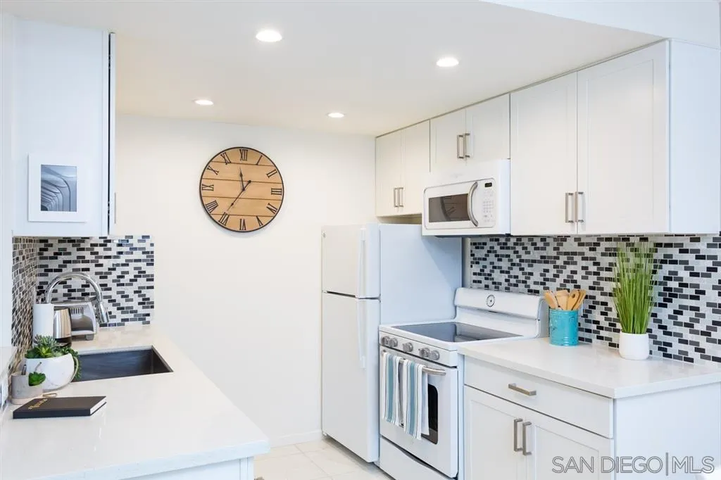 6036 Rancho Mission Road San Diego, CA 92108 - Photo 8 of 25 Gallery Image 8
