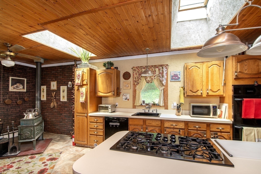 30 Pond Street Hull, MA 02045 - Photo 8 of 15 Gallery Image 8