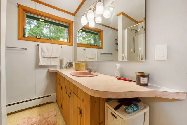 $590,000 | 15 Memory Lane, Lincoln, ME 04457