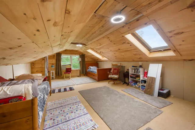 $590,000 | 15 Memory Lane, Lincoln, ME 04457