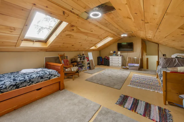 $590,000 | 15 Memory Lane, Lincoln, ME 04457