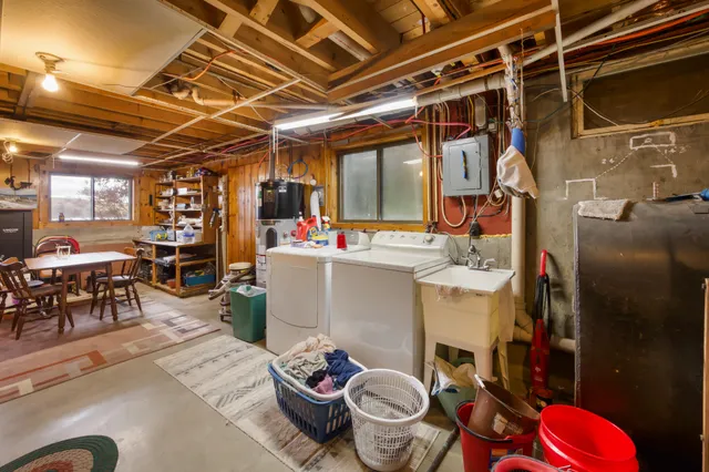 $590,000 | 15 Memory Lane, Lincoln, ME 04457