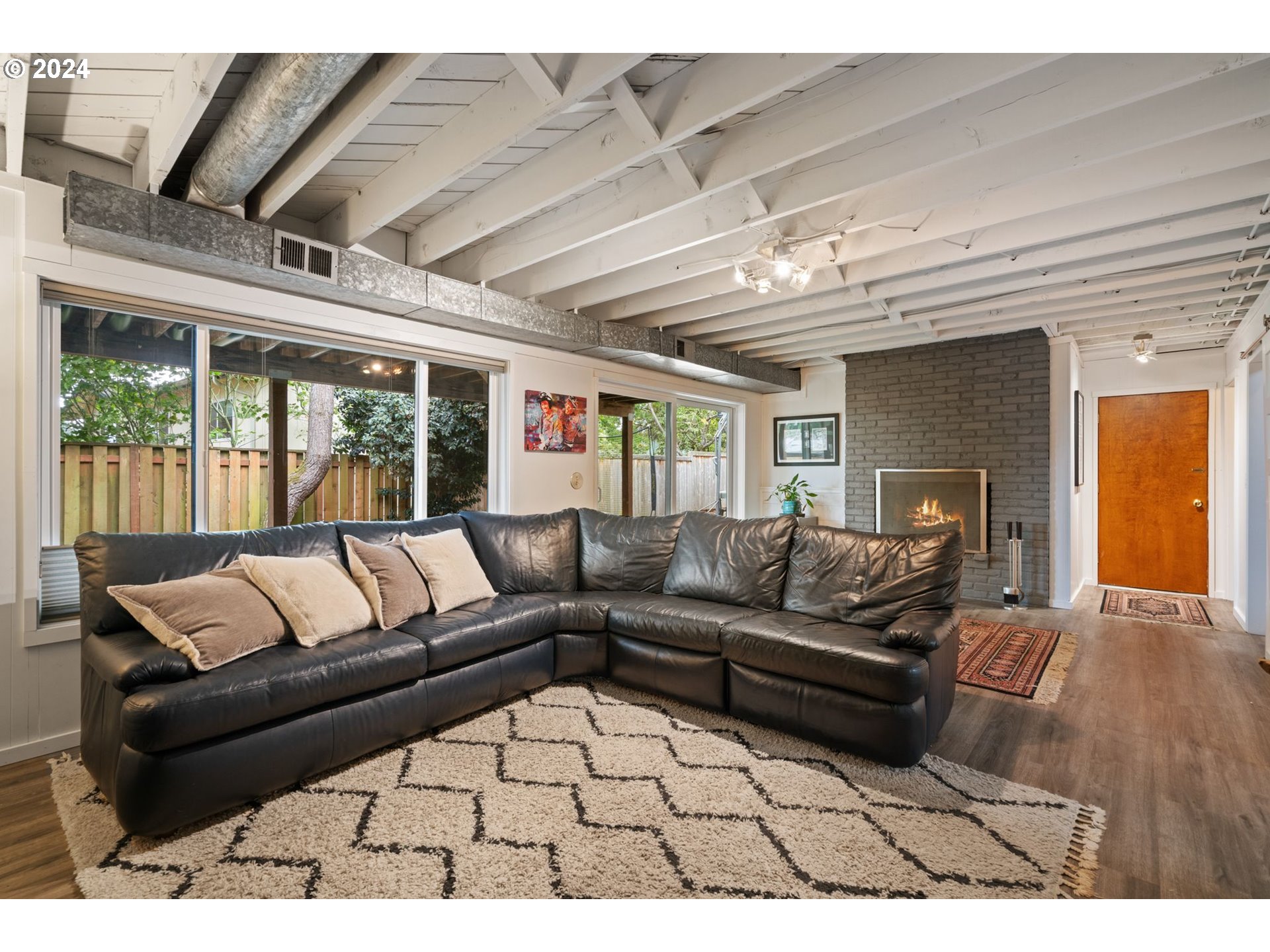 3130 Southwest Ridge Drive Portland, OR 97219 - Photo 33 of 46 Gallery Image 33