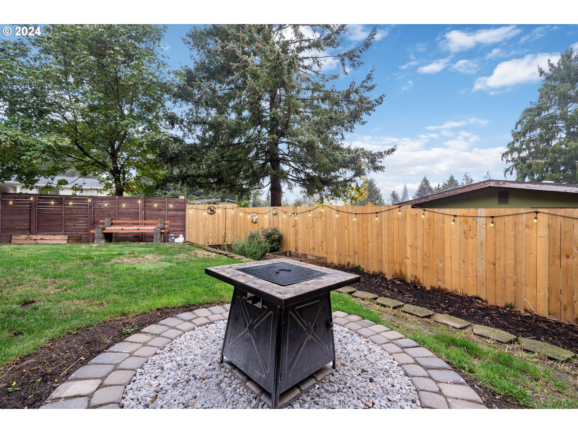3130 Southwest Ridge Drive Portland, OR 97219 - Photo 44 of 46 Gallery Image 44