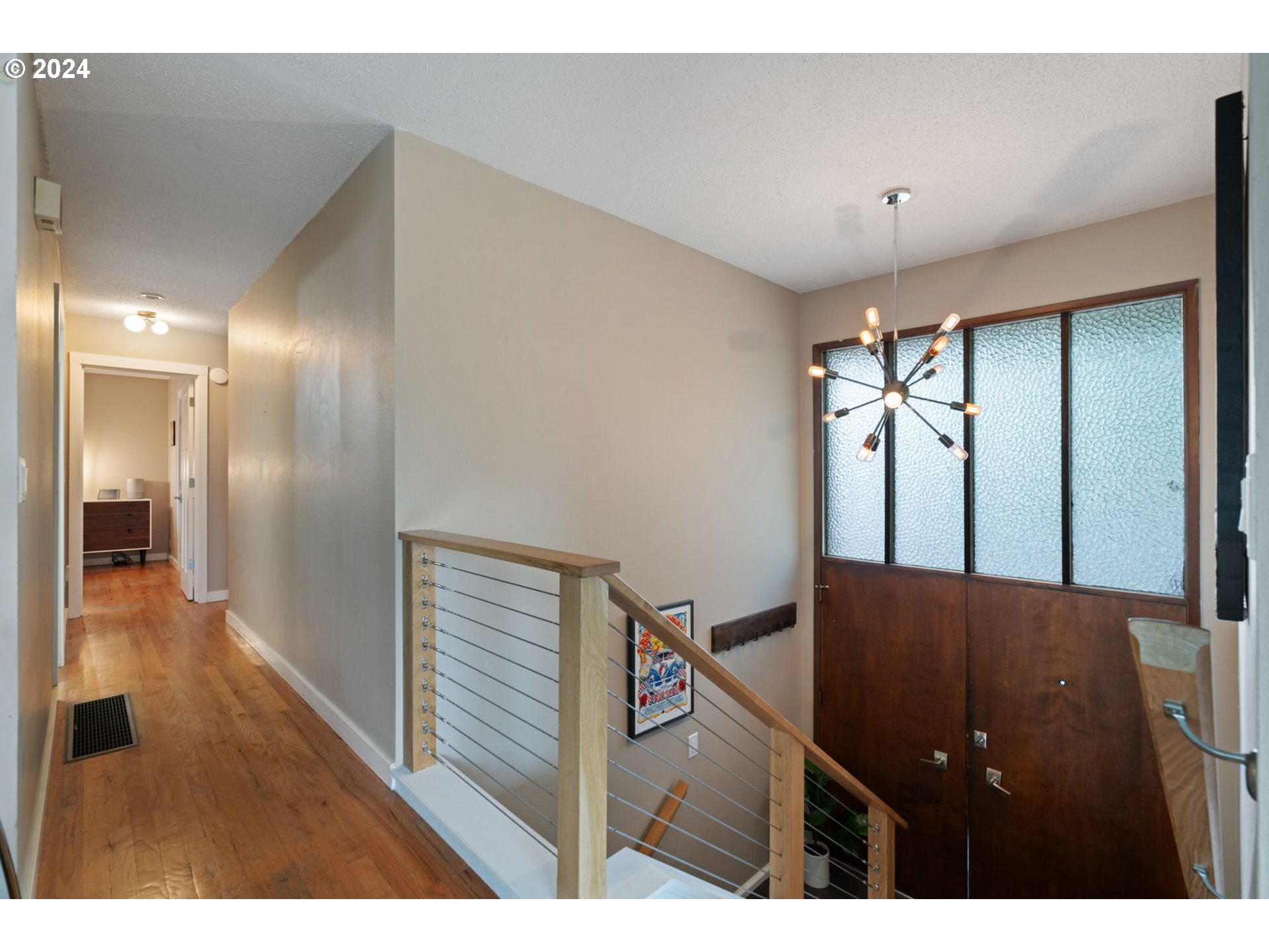 3130 Southwest Ridge Drive Portland, OR 97219 - Photo 6 of 46 Gallery Image 6