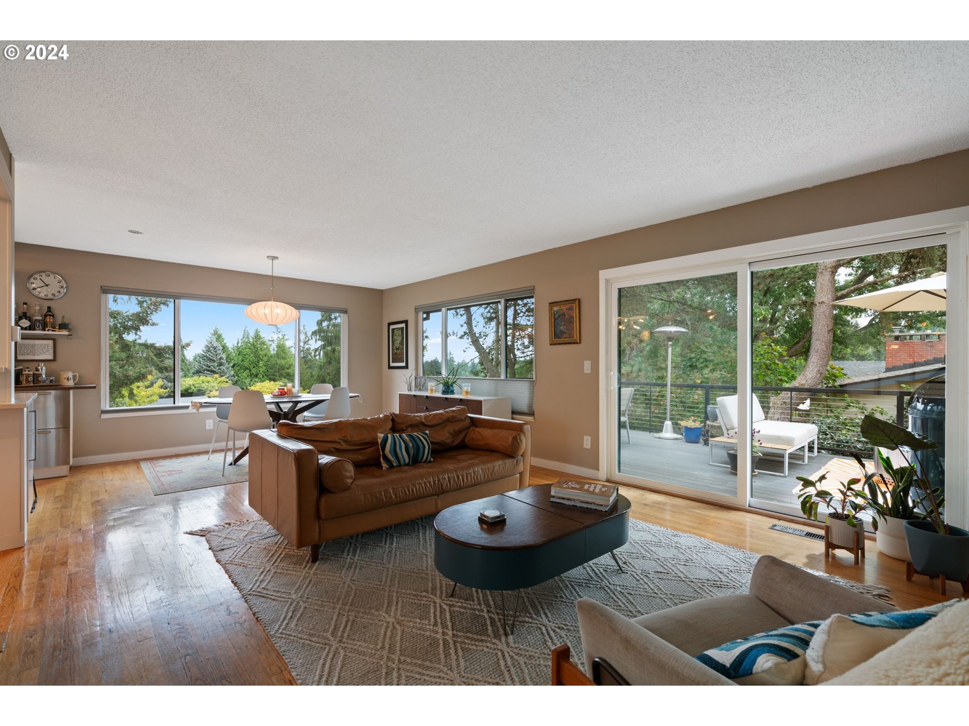 3130 Southwest Ridge Drive Portland, OR 97219 - Photo 7 of 46 Gallery Image 7