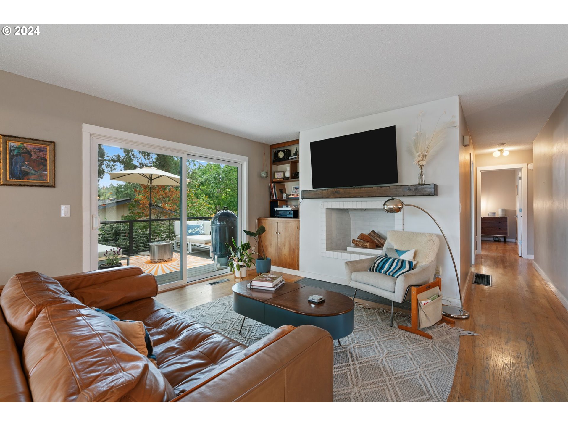 3130 Southwest Ridge Drive Portland, OR 97219 - Photo 8 of 46 Gallery Image 8