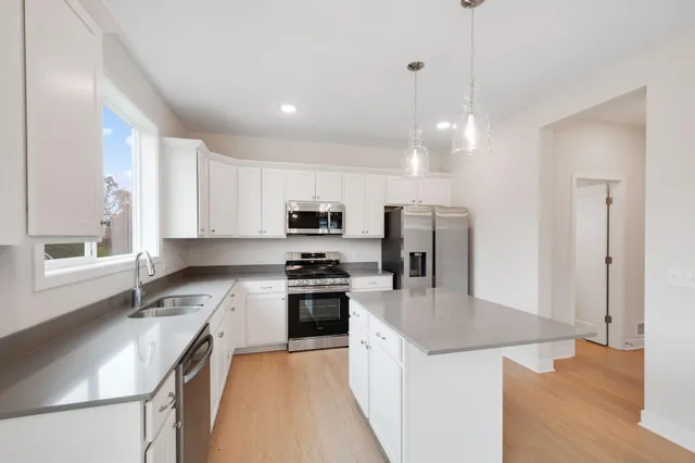 $499,900 | 1337 Orchid Way, New Richmond, WI 54017