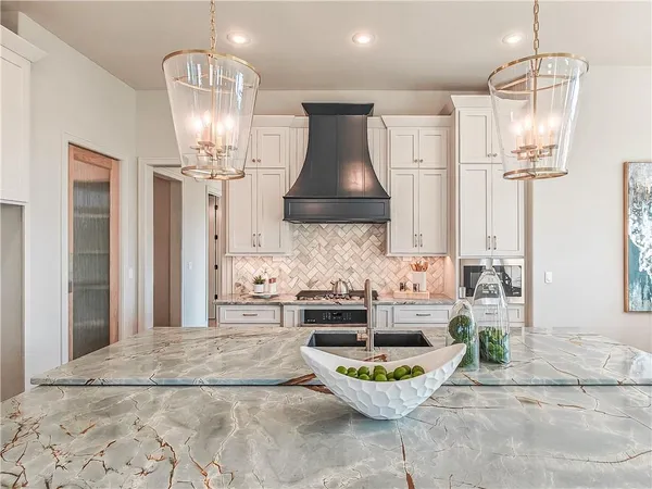 $1,466,315 | 10603 West 173rd Terrace, Overland Park, KS 66221