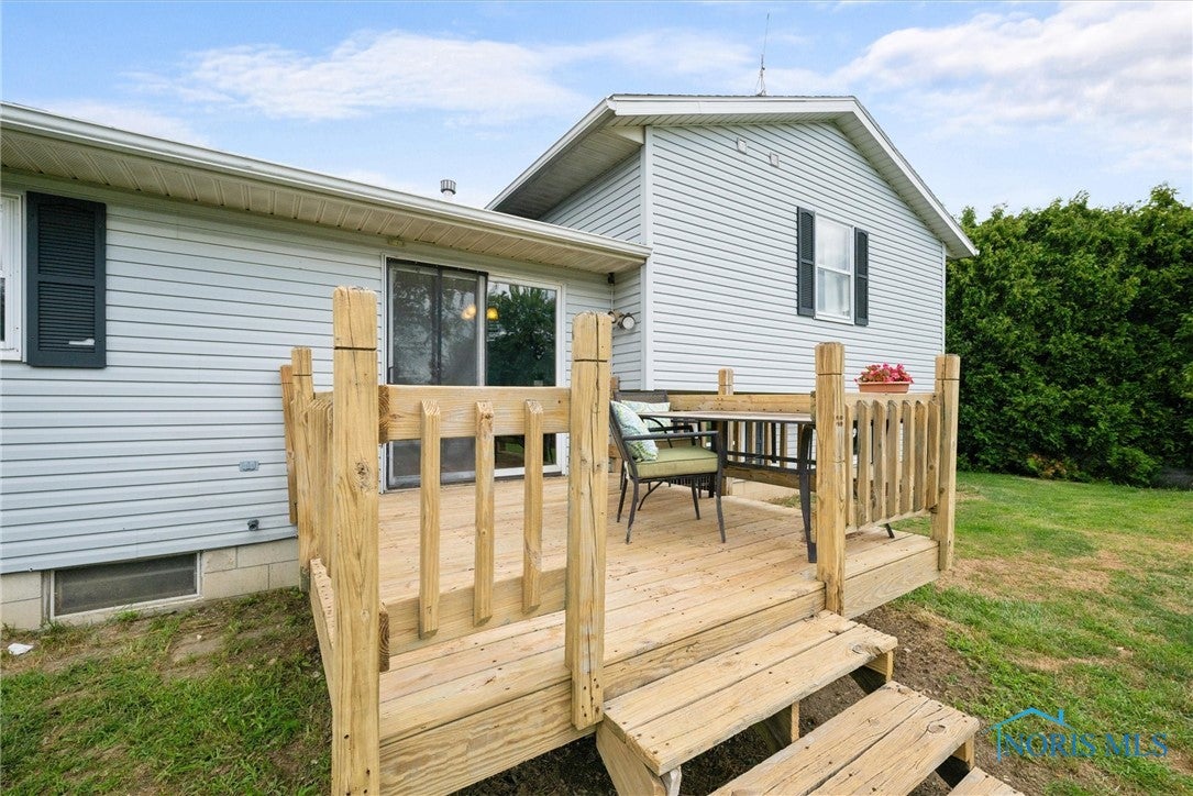 5504 Brown Road Oregon, OH 43616 - Photo 28 of 44 Great Deck!