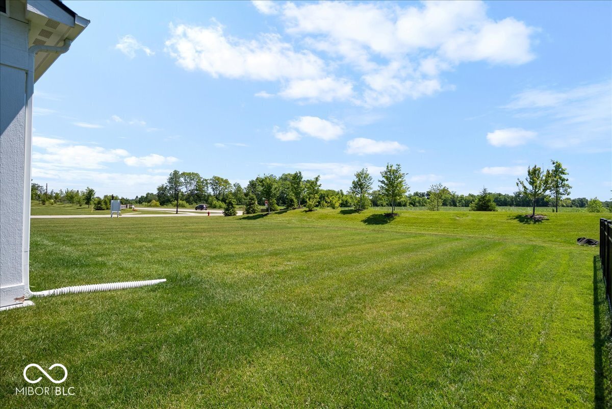 6915 Seabiscuit Road Whitestown, IN 46075 - Photo 33 of 41