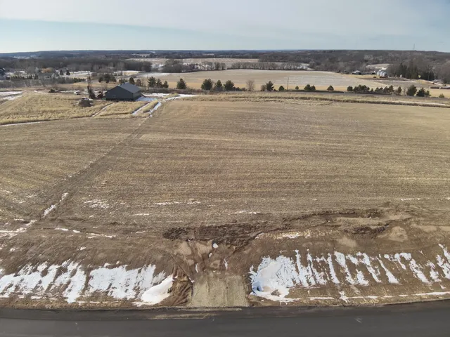 $160,000 | 384 Candy Ln River Falls, River Falls, WI 54022