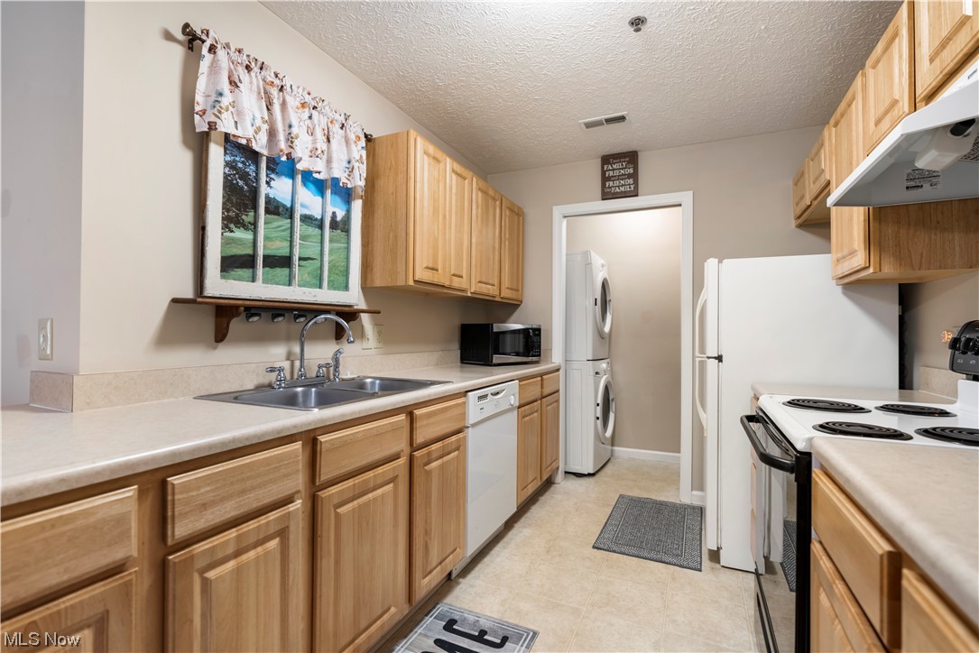 4703 Hills And Dales Road Northwest, Unit 110 Canton, OH 44708 - Photo 8 of 33 Gallery Image 8