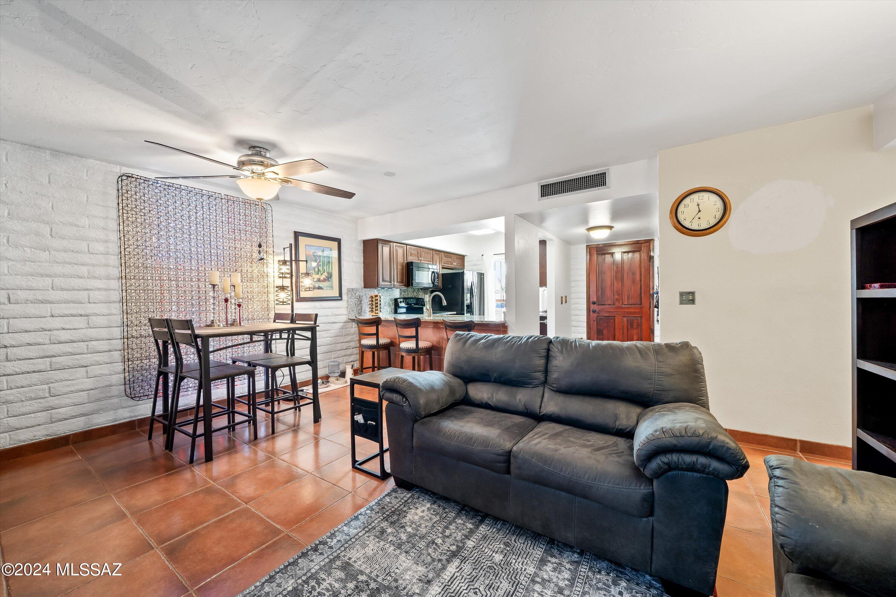 1360 South Wright Road Tucson, AZ 85713 - Photo 9 of 19