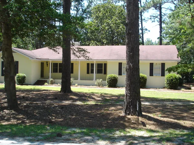 $2,400 | 135 Page Road, Pinehurst, NC 28374