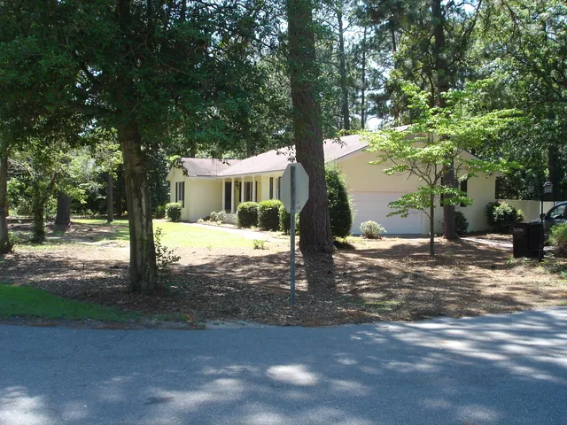 $2,400 | 135 Page Road, Pinehurst, NC 28374