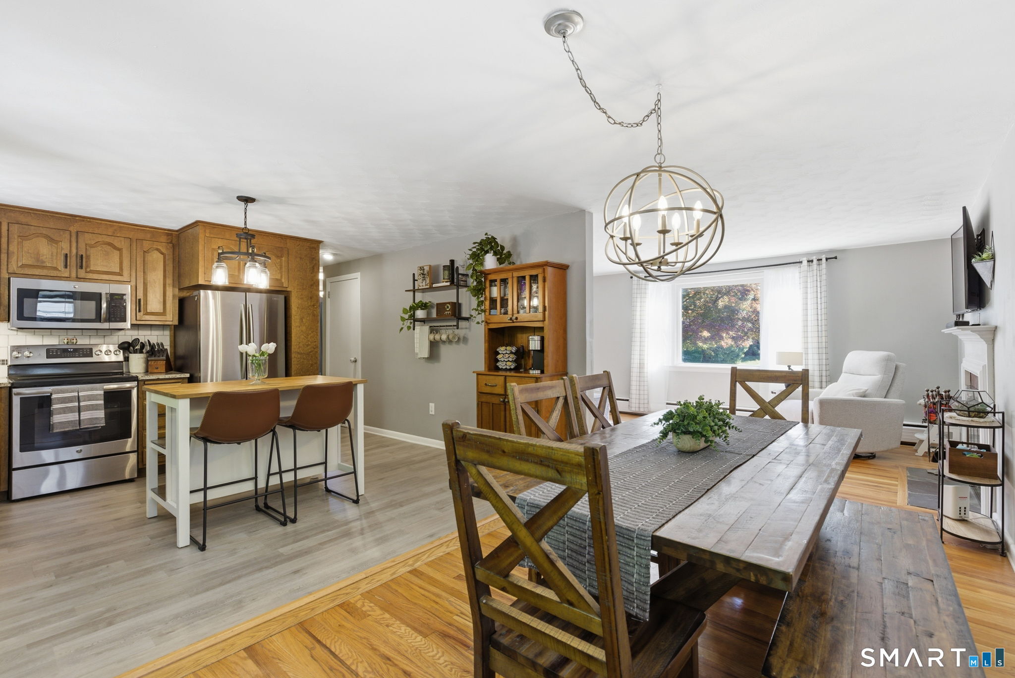 99 Westlook Road Wethersfield, CT 06109 - Photo 6 of 39