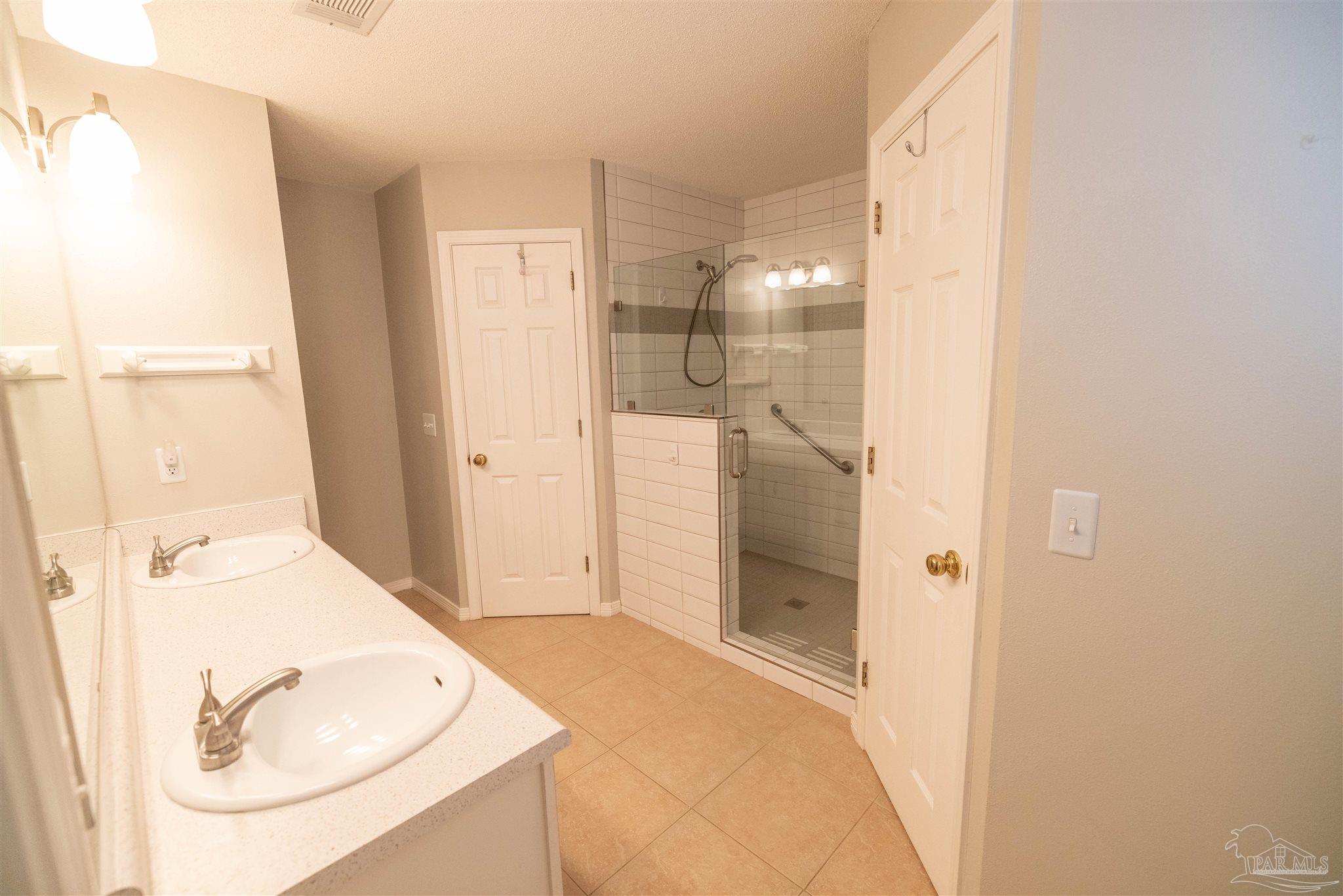 5413 Woodsman Drive Pace, FL 32571 - Photo 10 of 24