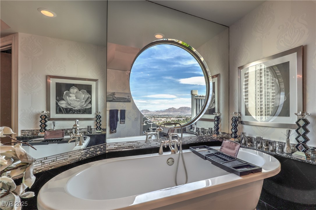 2857 Paradise Road, Unit 2103 Las Vegas, NV 89109 - Photo 8 of 55