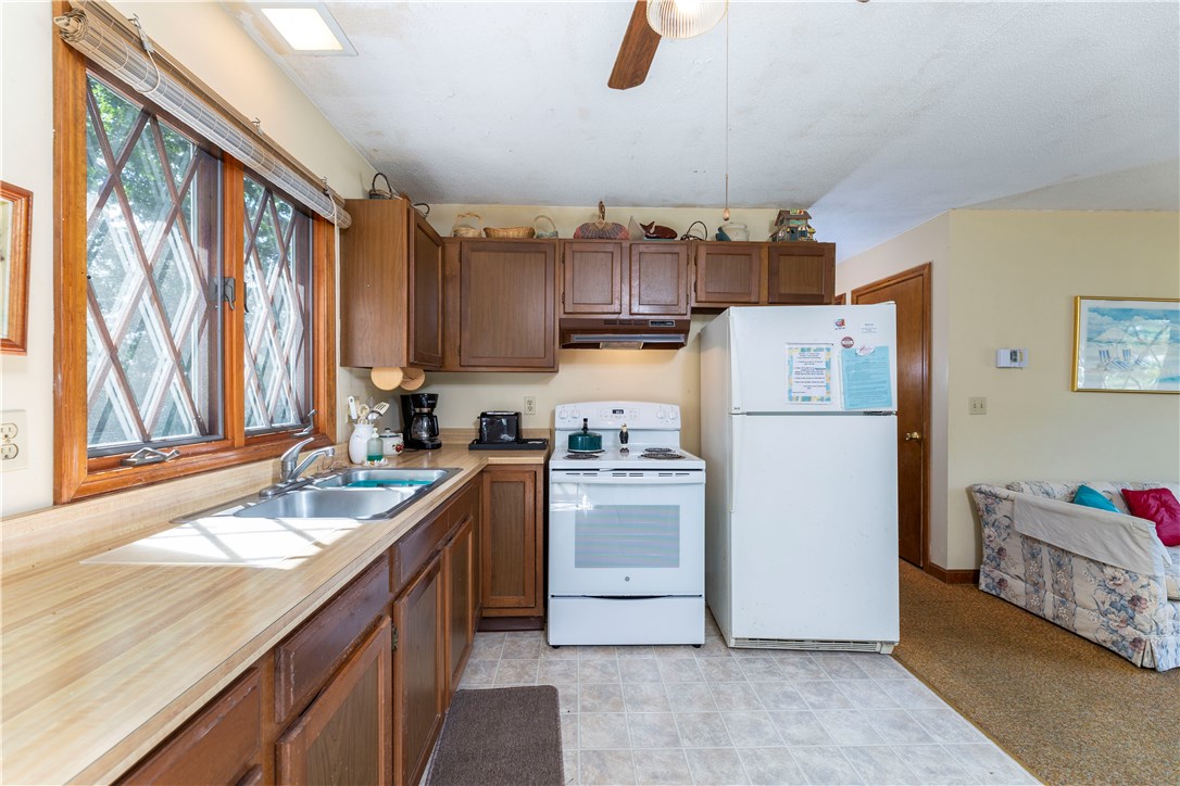 57 Alder Road South Kingstown, RI 02879 - Photo 3 of 23 Gallery Image 3