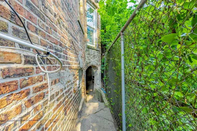 $192,500 | 5948 South Throop Street, Chicago, IL 60636