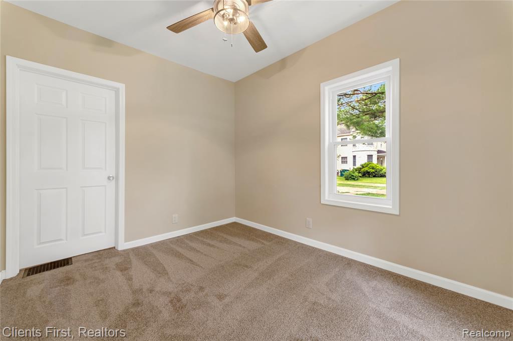 6360 Denton Road Belleville, MI 48111 - Photo 24 of 41