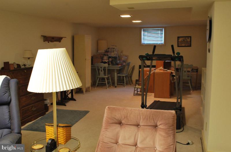 1708 Windy Hill Road Lancaster, PA 17602 - Photo 17 of 21 Gallery Image 17