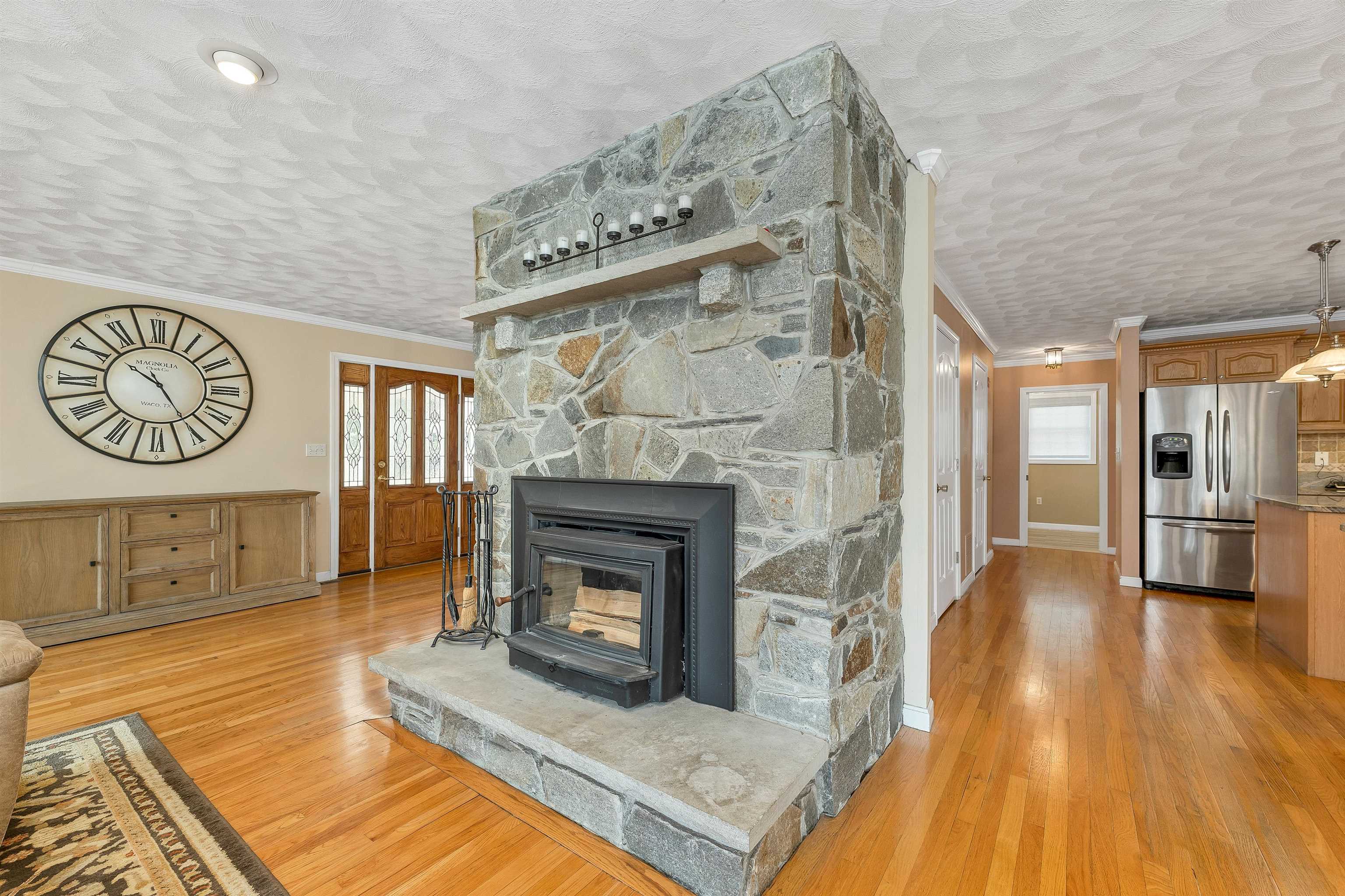 163 Mountain Road Nottingham, NH 03290 - Photo 23 of 40