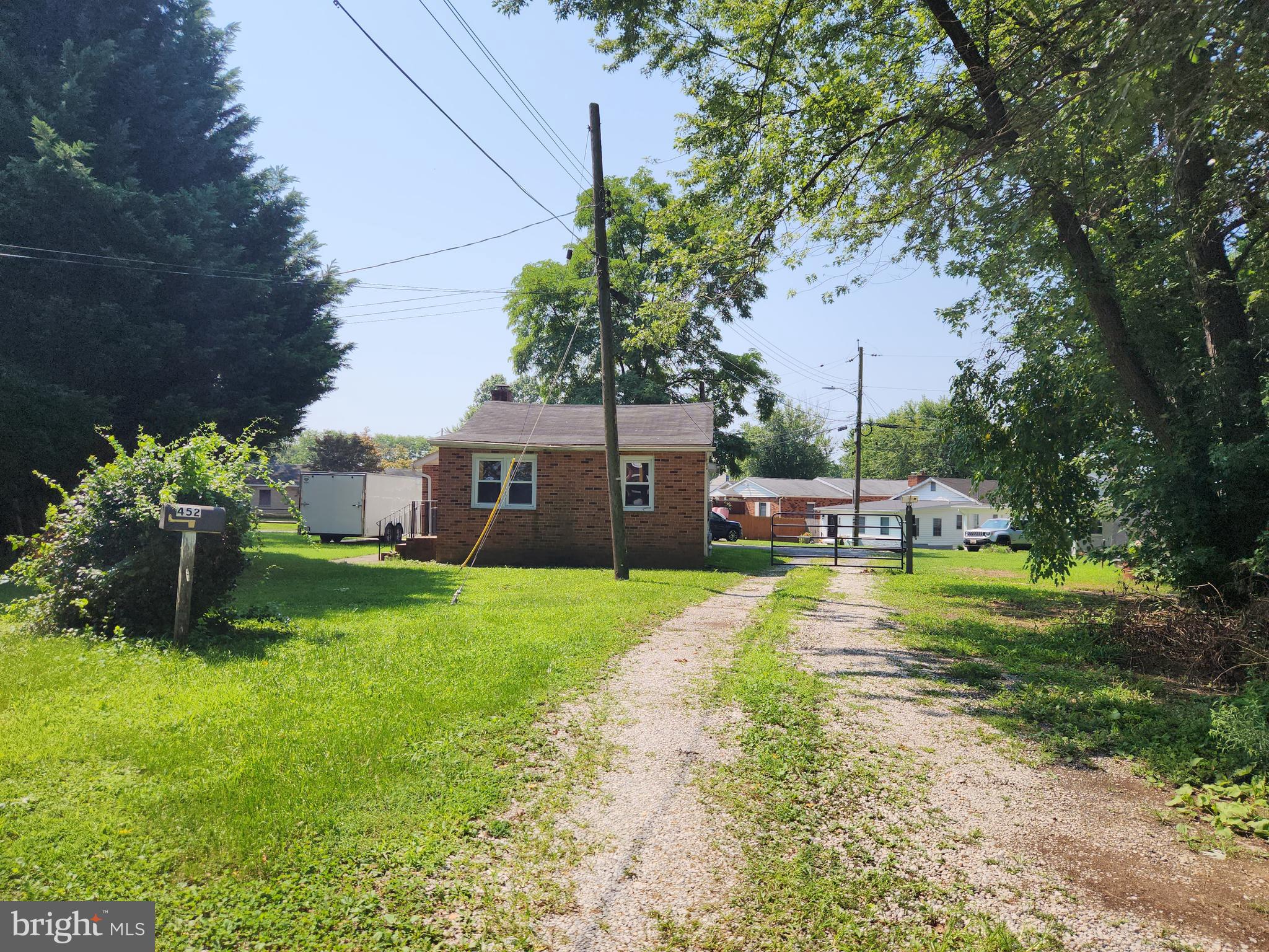 452 Graythorn Road Middle River, MD 21220 - Photo 3 of 24