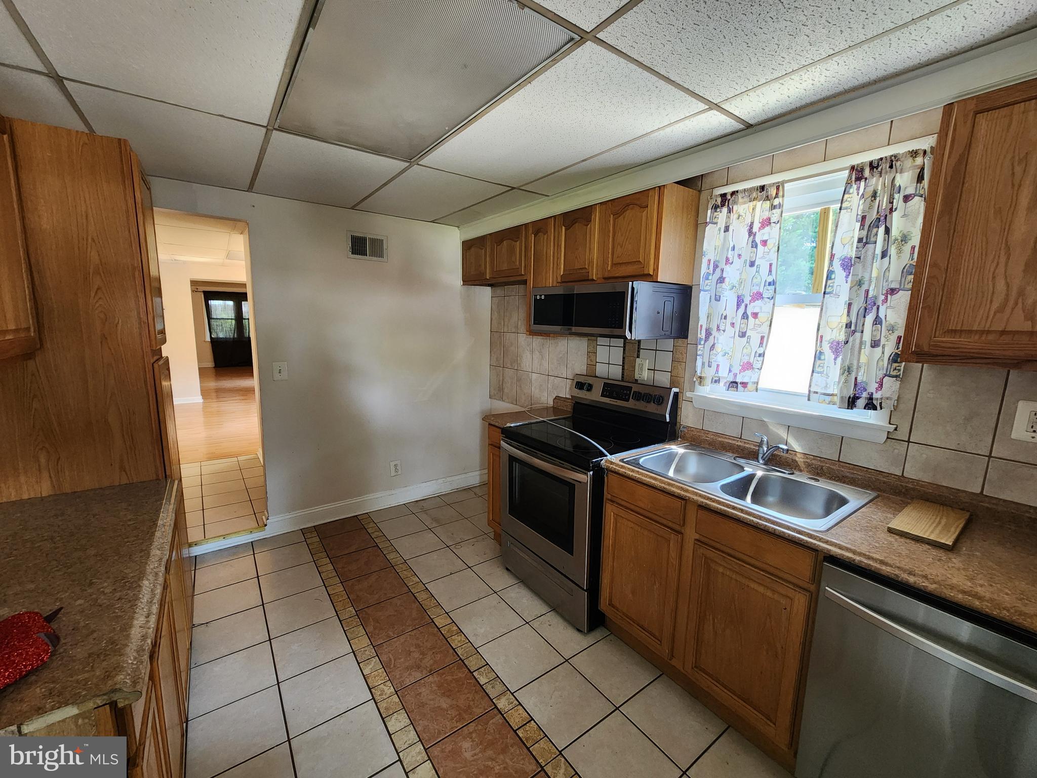 452 Graythorn Road Middle River, MD 21220 - Photo 6 of 24