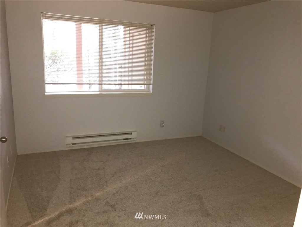 3921 243rd Place Southeast, Unit J103 Bothell, WA 98021 - Photo 5 of 6