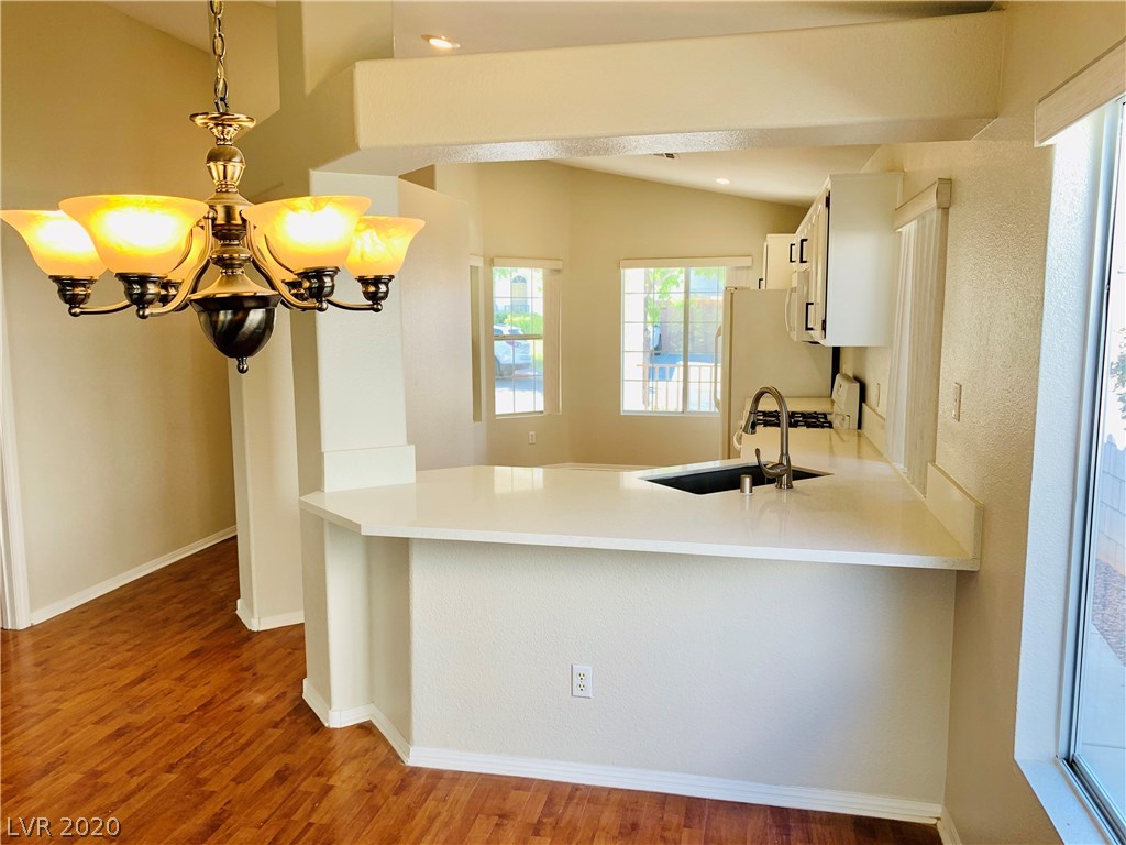 274 Spring Palms Street Henderson, NV 89012 - Photo 12 of 50 Gallery Image 12